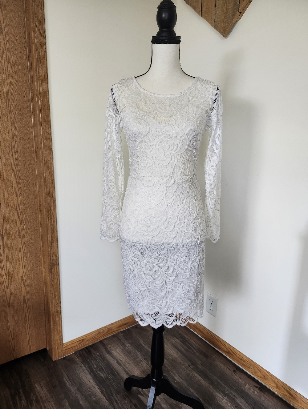NWOT Ambiance White Lace Dress - Picture 2 of 5